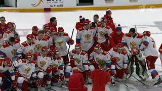 Российская сборная по хоккею выиграла первый этап Евротура.